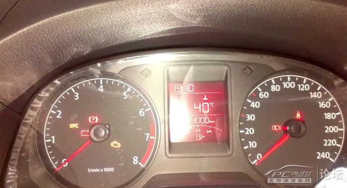 玉人主持冀玉华 一结业就被央视正式任命 如今41岁了还是独身‘米乐M6官方入口’(图13) m6最新官网